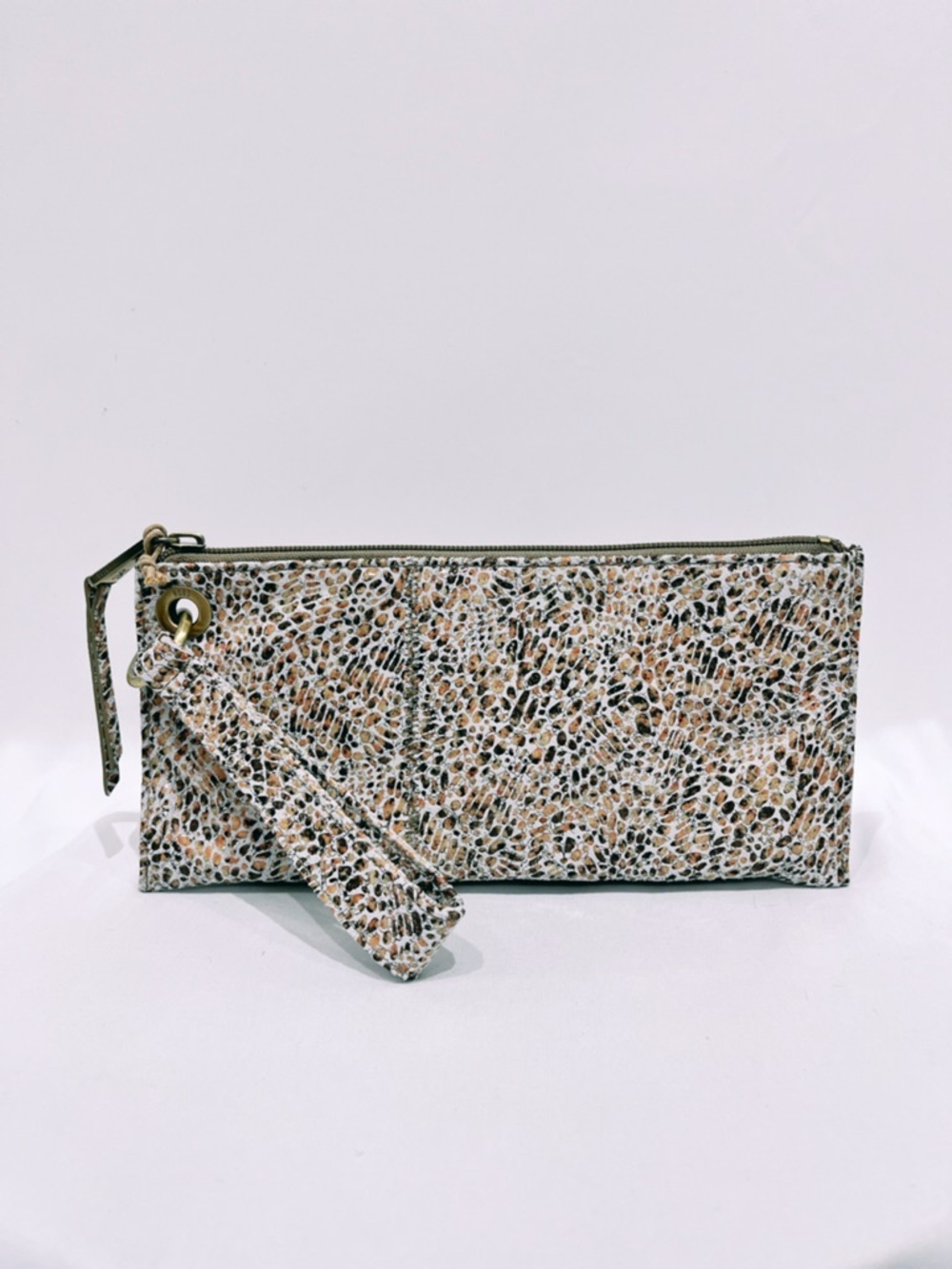 HOBO Vida Wristlet